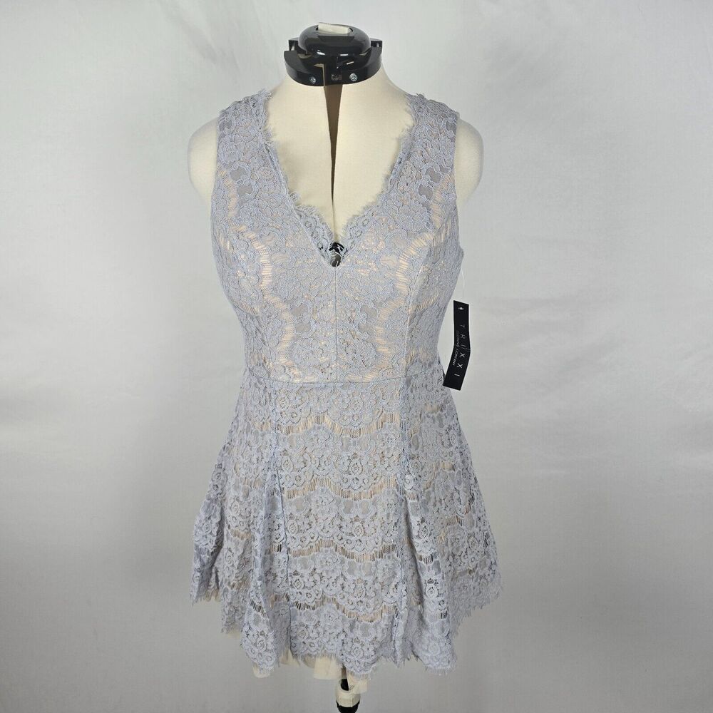 Trixxi Lavender Lace Sleeveless V-Neck Tunic Top/ Mini Dress